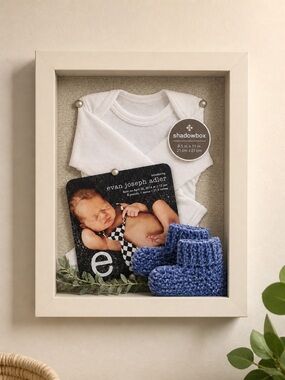 Uniek White Shadow Box Frame 8.5x11 Deep Display Keepsake Memory Frame New